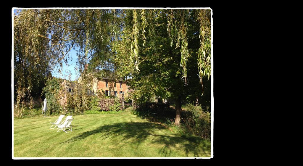 Manoir De Livet Acomodação com café da manhã Saint-Germain-de-Livet Quarto foto
